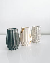 Load image into Gallery viewer, Geo Vase