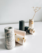 Load image into Gallery viewer, Bud Vase