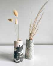 Load image into Gallery viewer, Bud Vase
