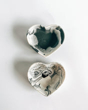 Load image into Gallery viewer, Mini Heart Dish