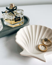 Load image into Gallery viewer, Shell Dish