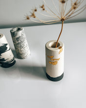 Load image into Gallery viewer, Bud Vase