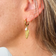 Load image into Gallery viewer, Tui Hoop Earrings