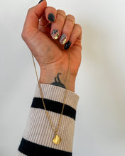 Load image into Gallery viewer, Fantail Necklace