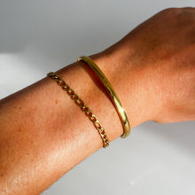 Load image into Gallery viewer, Figaro Bracelet